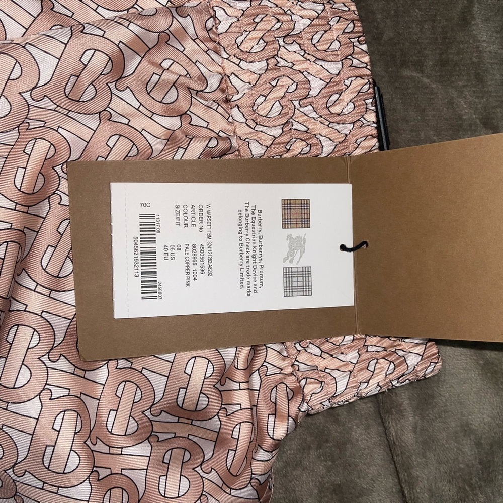 Pink Logo Patterned Shorts - Picture 4 of 4